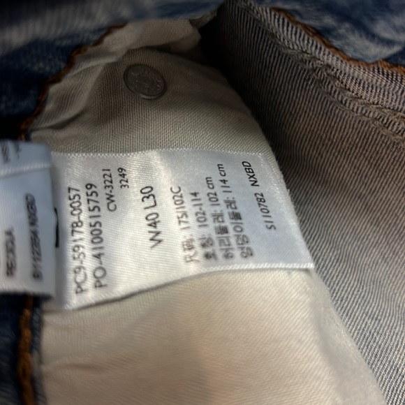 🎉HP🎉NWT Signature Levi’s  Super Flex Slim 40x30 - Picture 9 of 9